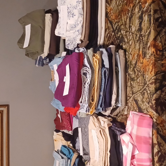 St. Patrick's Day Sale!! Everything But The Kitchen Sink! March 17th 8am Central - Picture 14 of 14